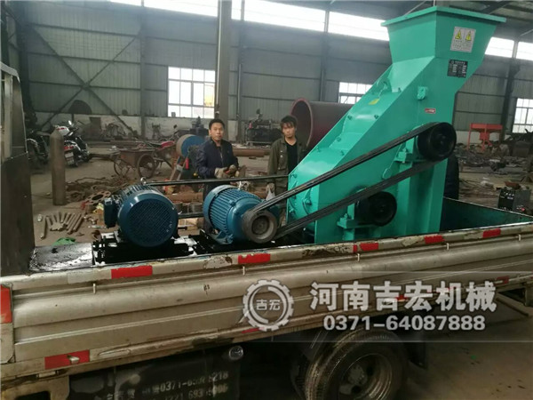 雙級破碎機發(fā)往四川