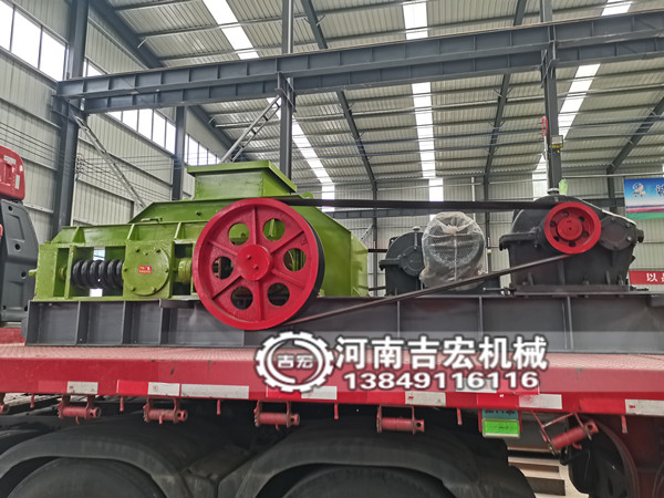 破碎柏油路的設(shè)備叫什么,為什么不選用其他設(shè)備？